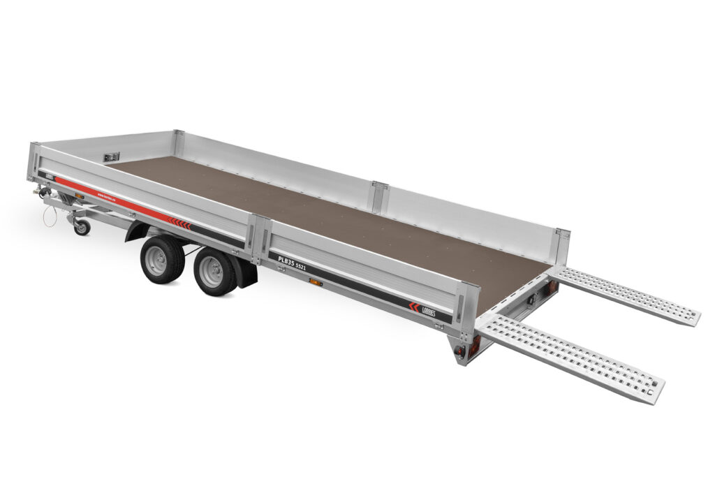 przyczepa laweta z burtami aluminiowymi dmc 3500 kg 5,5 metra z najazdami wysuniętymi